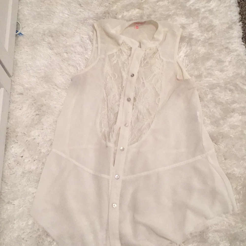 Margo and Sebastian white lace high low shirt